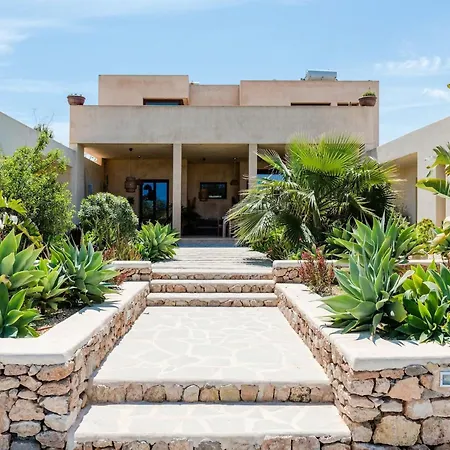 Stunning With Gardens San José